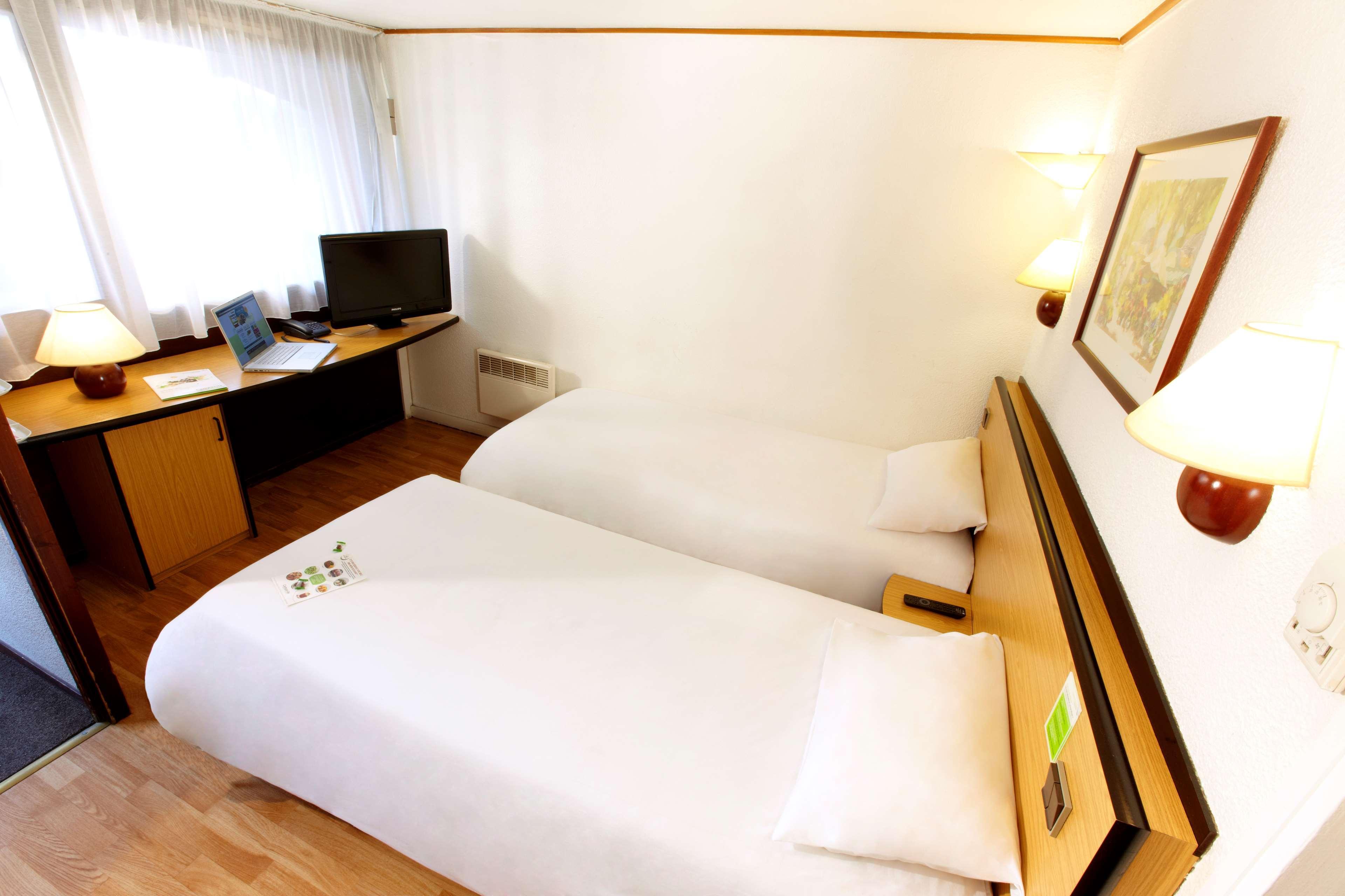 Campanile Dax - Saint-Paul-Les-Dax Hotel Bagian luar foto